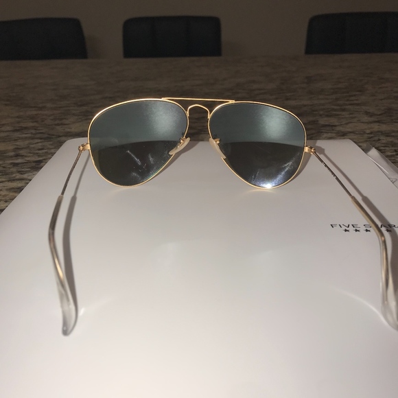 Ray-Ban Aviator - Picture 3 of 5
